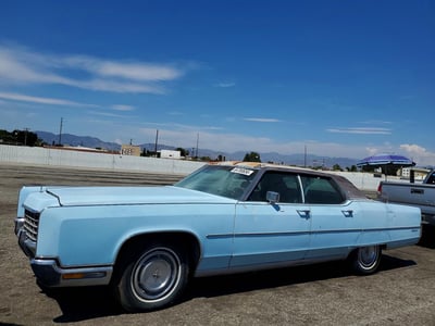 2Y82A82**** 1971 Lincoln Continental