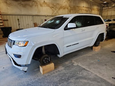 1C4RJFAGXJC****** 2018 Jeep Grand Cherokee