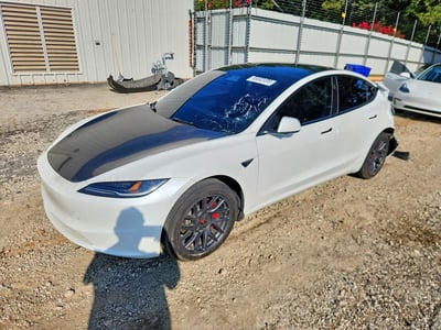 5YJ3E1EA2RF****** 2024 Tesla Model 3