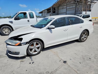 1VWAS7A37FC****** 2015 Volkswagen Passat