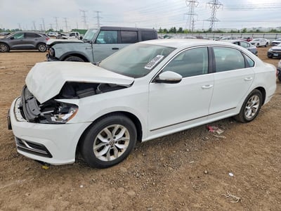 1VWAT7A33GC****** 2016 Volkswagen Passat