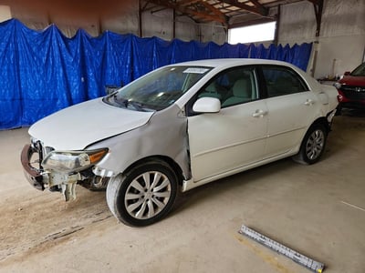 2T1BU4EE4CC****** 2012 Toyota Corolla