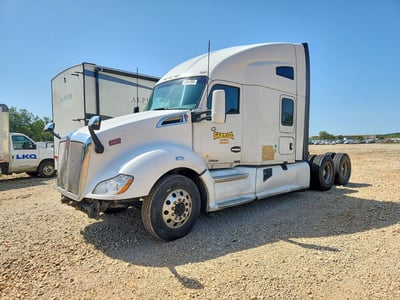 1XKYDP9X1KJ****** 2019 Kenworth T680