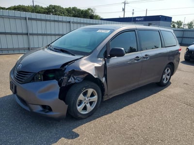 5TDZK3DC0DS****** 2013 Toyota Sienna