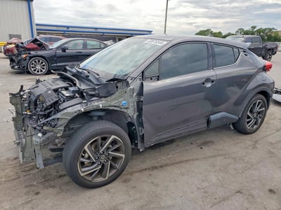 NMTKHMBX3NR****** 2022 Toyota C-HR