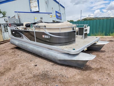 2012 Apex Boat