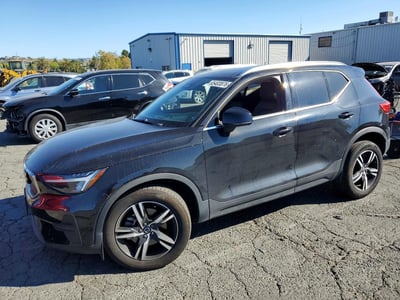 YV4L12UK6R2****** 2024 Volvo XC40