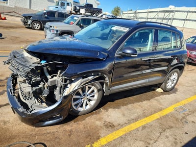 WVGAV7AX1HK****** 2017 Volkswagen Tiguan