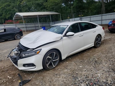 1HGCV1F3XKA****** 2019 Honda Accord