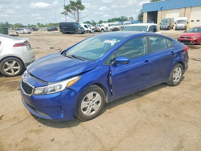 3KPFK4A77HE****** 2017 Kia Forte