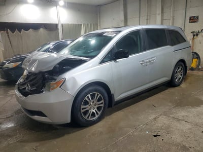5FNRL5H68DB****** 2013 Honda Odyssey