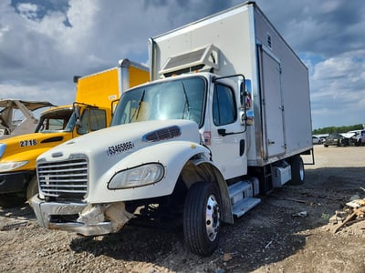 3ALACWFD5KD****** 2019 Freightliner M2 106 Medium Duty