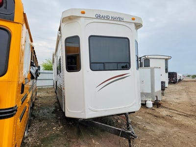 4DGR64021F6****** 2015 Canterbury Recreational Vehicle (rv)