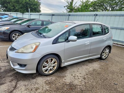 JHMGE8H56BC****** 2011 Honda Fit