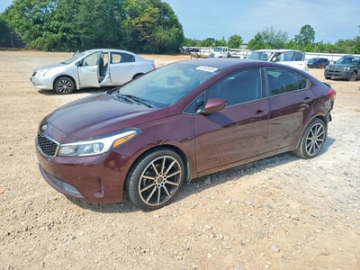 3KPFK4A77JE****** 2018 Kia Forte