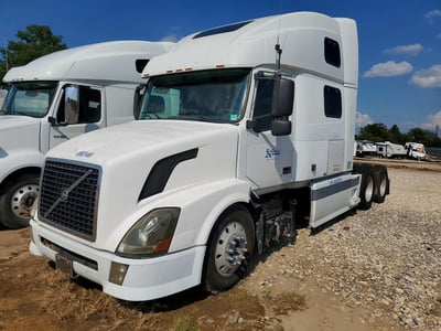 4V4NC9GHX4N****** 2004 Volvo VNL