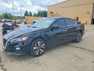 2022 Nissan Altima