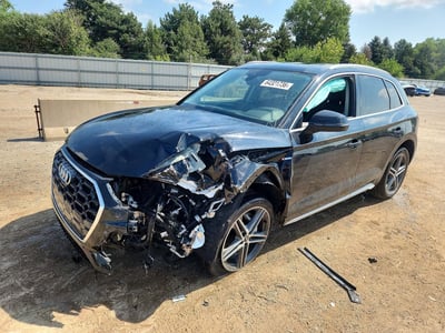 WA1E2AFY6M2****** 2021 Audi Q5 E