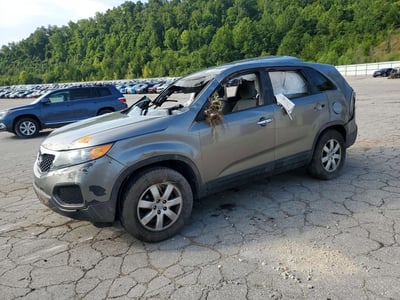 5XYKT3A17CG****** 2012 Kia Sorento
