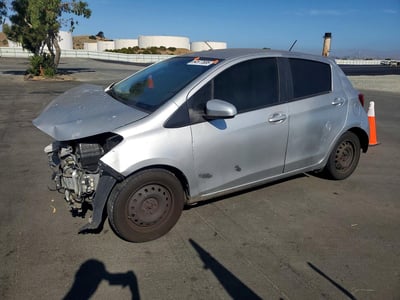 VNKKTUD32FA****** 2015 Toyota Yaris