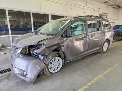 5TDYK3DCXES****** 2014 Toyota Sienna