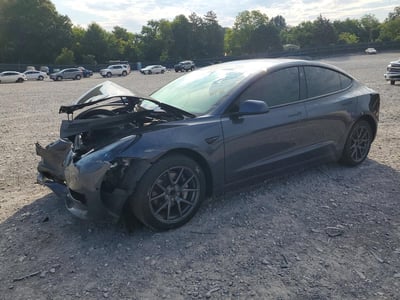 5YJ3E1EA7NF****** 2022 Tesla Model 3