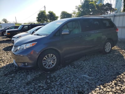 5TDYK3DC8DS****** 2013 Toyota Sienna