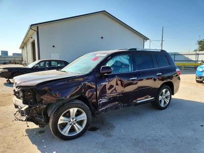 5TDDK3EH0DS****** 2013 Toyota Highlander