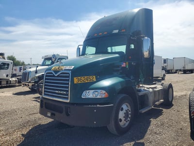 2017 Mack Cxu612