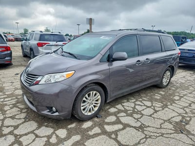 5TDYK3DC9DS****** 2013 Toyota Sienna
