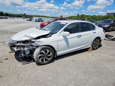 1HGCR2F73HA****** 2017 Honda Accord