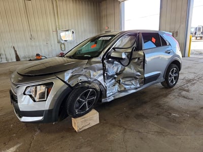 KNDCP3LE2P5****** 2023 Kia Niro
