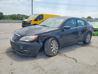 1C3CCBBB1DN****** 2013 Chrysler 200