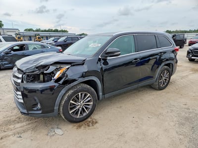 5TDKZRFH1KS****** 2019 Toyota Highlander