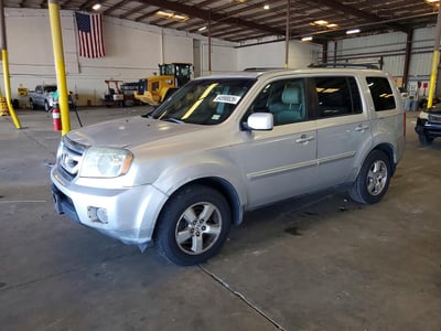 5XYKU4A2XBG****** 2011 Kia Sorento