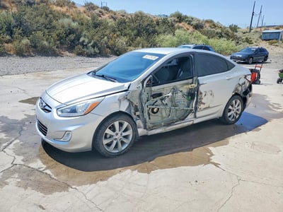 KMHCU4AE6EU****** 2014 Hyundai Accent