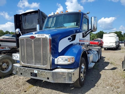 1XPCDP9X4HD****** 2017 Peterbilt 567