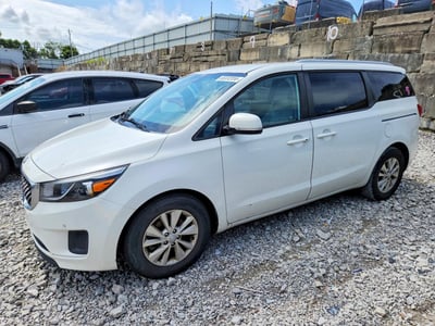 KNDMB5C1XH6****** 2017 Kia Sedona