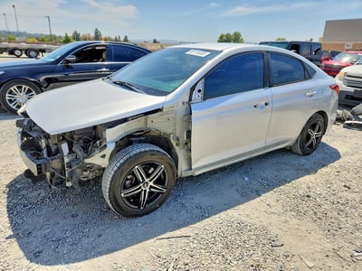 3KPC24A69LE****** 2020 Hyundai Accent