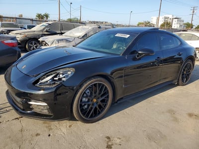 WP0AA2A76JL****** 2018 Porsche Panamera