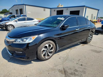 1HGCR3F87GA****** 2016 Honda Accord