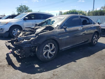 1HGCR2F32GA****** 2016 Honda Accord