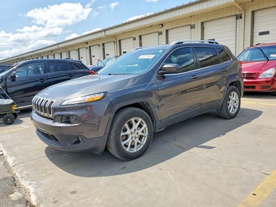 1C4PJMCB3FW****** 2015 Jeep Cherokee
