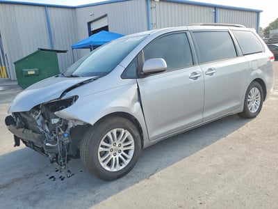 2012 Toyota Sienna