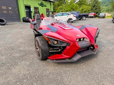 57XAAPFA1J8****** 2018 Polaris Slingshot Sl
