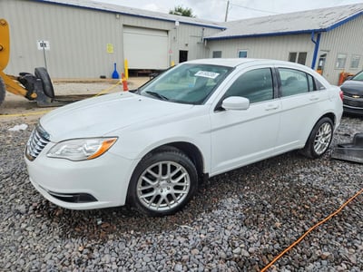 1C3CCBBB7DN****** 2013 Chrysler 200