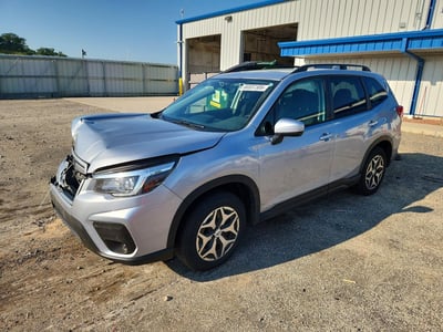 JF2SKAJCXLH****** 2020 Subaru Forester