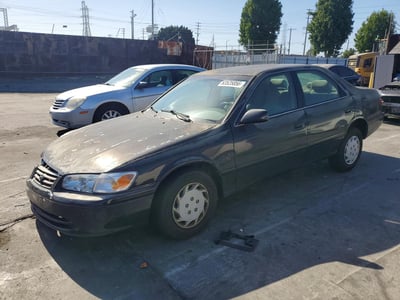 2000 Toyota Camry