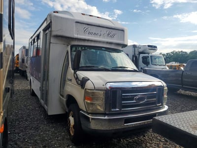 1FDFE4FS7BD****** 2011 Ford E-450 Super Duty