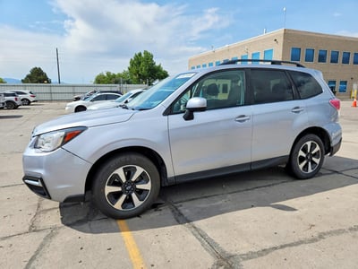 JF2SJAEC5JH****** 2018 Subaru Forester